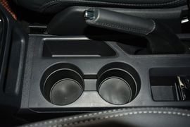 2015款Jeep自由客2.4L豪华导航版