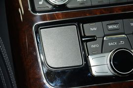 2014款奥迪A8L