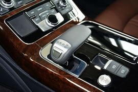 2014款奥迪A8L