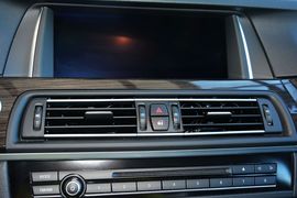 2014款宝马528Li豪华设计套装