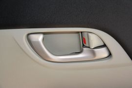 2014款本田思域1.8L自动经典版
