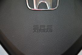 2014款本田思域1.8L自动经典版