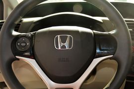 2014款本田思域1.8L自动经典版