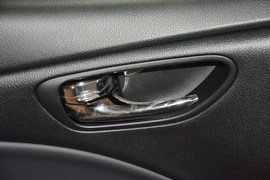 2015款菲亚特菲翔1.4T自动夜型者