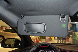 2015款菲亚特菲翔1.4T自动夜型者