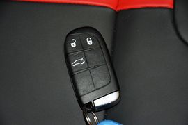 2015款菲亚特菲翔1.4T自动夜型者