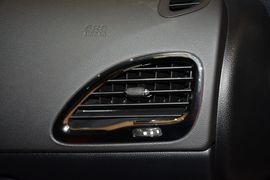 2015款菲亚特菲翔1.4T自动夜型者