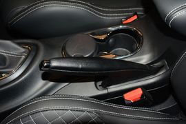 2015款菲亚特菲翔1.4T自动夜型者