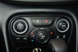 2015款菲亚特菲翔1.4T自动夜型者