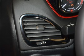 2015款菲亚特菲翔1.4T自动夜型者