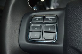 2015款菲亚特菲翔1.4T自动夜型者