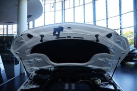2015款奔驰E400L运动豪华型
