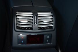 2015款奔驰E400L运动豪华型