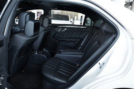 2015款奔驰E400L运动豪华型