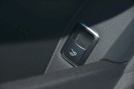 2015款奔驰E400L运动豪华型