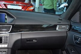 2015款奔驰E400L运动豪华型