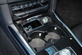 2015款奔驰E400L运动豪华型