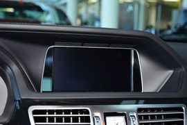 2015款奔驰E400L运动豪华型