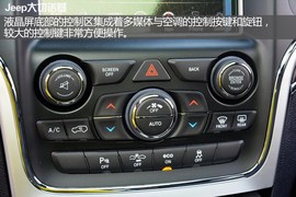 实拍Jeep大切诺基豪华导航版