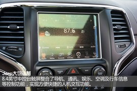 实拍Jeep大切诺基豪华导航版