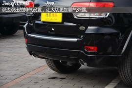 实拍Jeep大切诺基豪华导航版