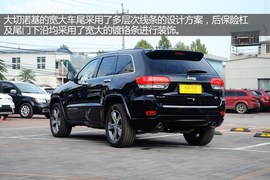 实拍Jeep大切诺基豪华导航版