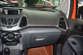 2013款福特翼博1.5L手动舒适型
