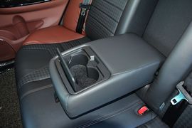 2015款比亚迪速锐1.5L手动豪华型