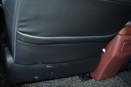2015款比亚迪速锐1.5L手动豪华型