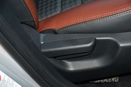 2015款比亚迪速锐1.5L手动豪华型