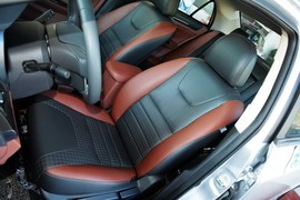 2015款比亚迪速锐1.5L手动豪华型