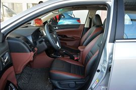 2015款比亚迪速锐1.5L手动豪华型