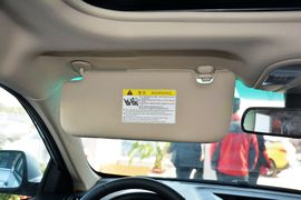 2015款比亚迪速锐1.5L手动豪华型