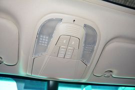 2015款比亚迪速锐1.5L手动豪华型