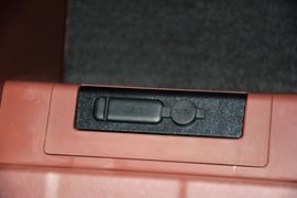 2015款比亚迪速锐1.5L手动豪华型