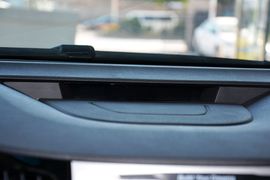 2015款比亚迪速锐1.5L手动豪华型