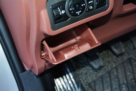 2015款比亚迪速锐1.5L手动豪华型