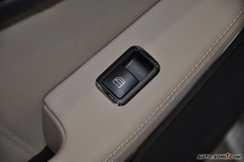 2010款奔驰E260时尚型