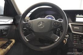 2010款奔驰E260时尚型