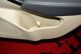 2015款奇瑞艾瑞泽7