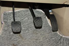 2015款奇瑞艾瑞泽7