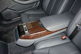 2014款奥迪A8L