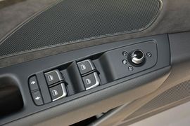 2014款奥迪A8L