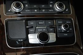 2014款奥迪A8L
