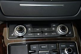 2014款奥迪A8L