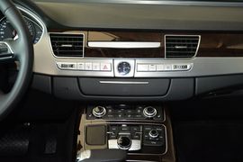 2014款奥迪A8L