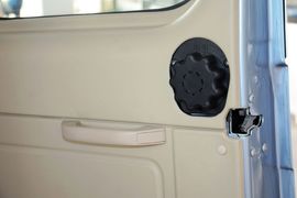 2015款福特新世代全顺2.2T柴油长轴豪华型