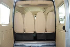 2015款福特新世代全顺2.2T柴油长轴豪华型