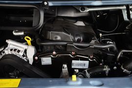 2015款福特新世代全顺2.2T柴油长轴豪华型