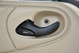 2015款福特新世代全顺2.2T柴油长轴豪华型